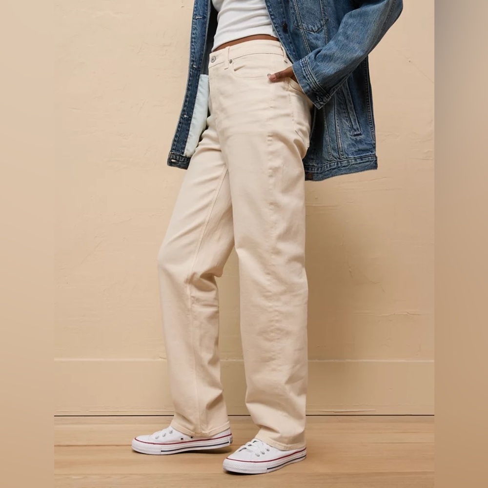 NWT American Eagle Cream Stretch Super High-Waisted Baggy Straight Jean